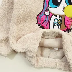 هودی دختر آدامسی