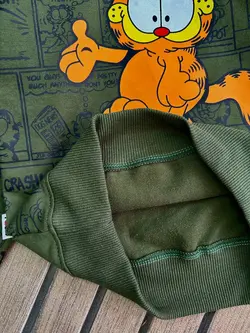 بلوز شلوار گارفیلد خندان