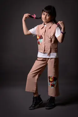 سه تیکه سگ نگهبان