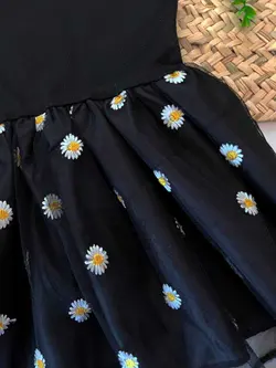 سارافون مشکی دخترانه طرح بابونه