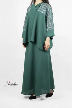 پانچ شومیزی و دامن