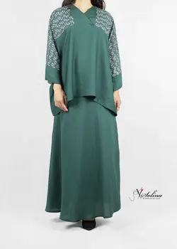 پانچ شومیزی و دامن