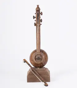 ماکت ساز کمانچه