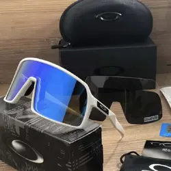 عينك دوچرخه سوارى حرفه اى oakley sutro (هاى كپى)
