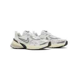 کتونی نایک راننیگ وی2کا کرم نقره ای Nike V2K Run Summit White