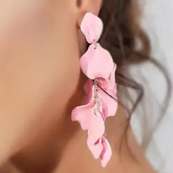 گوشواره برگ گل آویزی مدل ژولیتا