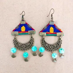 گوشواره سوزن دوزی مرواریدی مثلثی