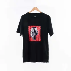 تیشرت نووا طرح پشتی