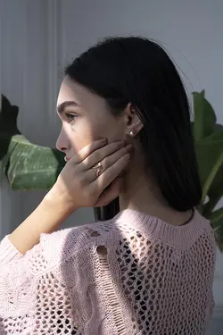 گوشواره طلا میخی آیرین | فروشگاه طلا و جواهر درگونه