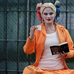 اکشن فیگور هارلی کویین جوخه انتحار ورژن زندانی برند هات تویز 30 سانتی متر Hot Toys DC Comics Harley Quinn (Prisoner Version) 1/6 Sixth Scale Suicide Squad Movie Masterpiece Figure