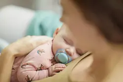 پستانک اونت اولترا ایر تکی 0-6ماه avent ultra air فیل پنگوین