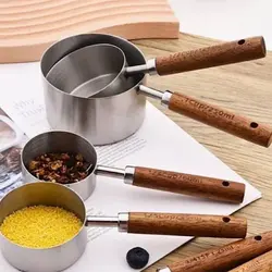 پیمانه دسته چوبی نقره ای