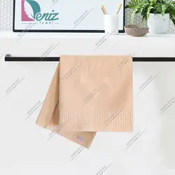 حوله استخری طرح هاروتس رنگ کرم - deniztowel