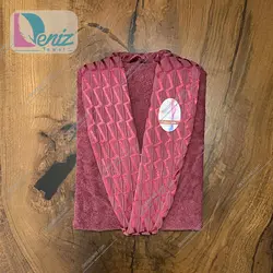 حوله تن پوش آرامیس رنگ عنابی - deniztowel