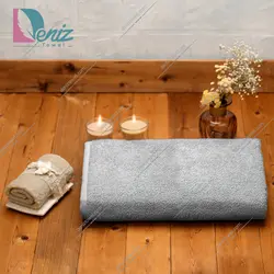 حوله استخری طرح ساده رنگ طوسی روشن - deniztowel