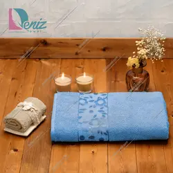 حوله حمامی طرح سورپرایز رنگ آبی روشن - deniztowel