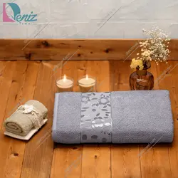 حوله حمامی طرح سورپرایز رنگ طوسی روشن - deniztowel