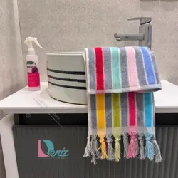 حوله استخری طرح کارنا چند رنگ طوسی تیره - deniztowel