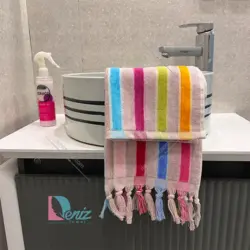 حوله استخری طرح کارنا چند رنگ نسکافه ای - deniztowel