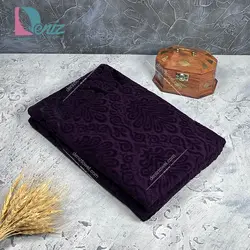 حوله حمامی طرح آکانتوس رنگ بادمجونی - deniztowel