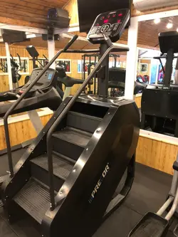 دستگاه پله بدنسازی برند پریکور PRECOR