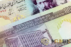 عکس استوک اسکناس 100 ریالی ایران