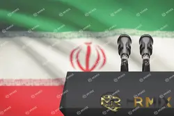 عکس استوک تریبون و دو میکروفون با پرچم ایران در پس زمینه