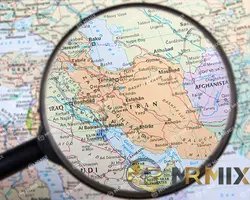 عکس نقشه ایران و ذره بین عکس استوک