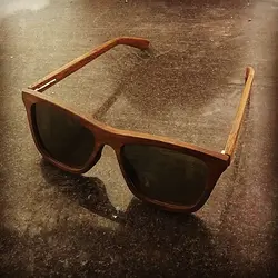 عینک چوبی طرح مهران کیاناوود