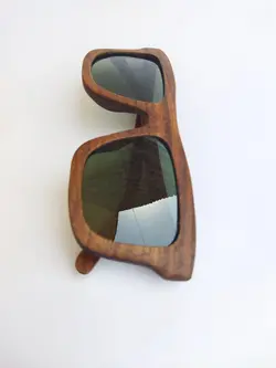 عینک آفتابی چوبی طرح آتا