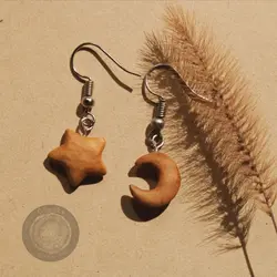 گوشواره چوبی طرح ماه و ستاره