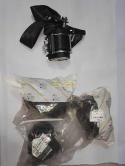 کمربند ایمنی جلو ال 90 - ساندرو (سمت راست باABS) فابریک اصلی کد1365-1 | رنوشاپ