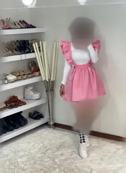 دامن کوتاه صورتی