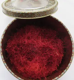 زعفران 5 مثقالی با بسته بندی قوطی خاتم