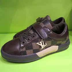 کفش مخصوص پیاده روی مدل 2024