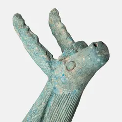 مجسمه بزغاله پاپیه ماشه آبی
