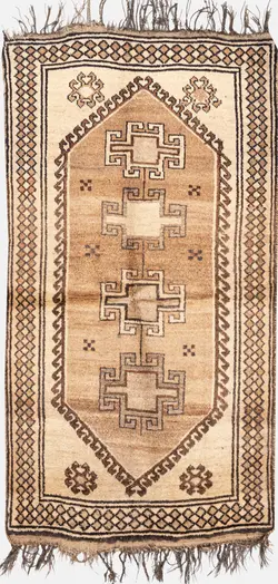گبه دستباف آنتیک قشقایی ترنج کرم سه متری