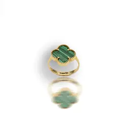 انگشتر ون کلیف مالاکیت