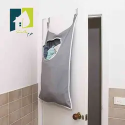 آویز پشت دری لباس چرک