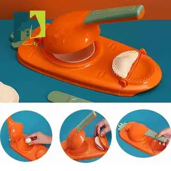 پیراشکی و سمبوسه زن دستی