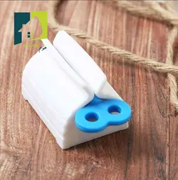 استند خمیر دندان