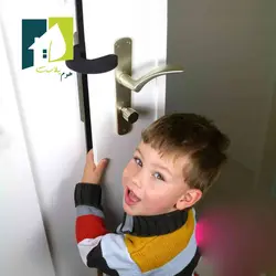 ضربه گیر و محافظ درب کودک