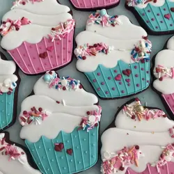 کاتر شیرینی پزی تی پارتی مدل قوری و فنجان مجموعه 4 عددی