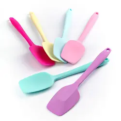 قاشق تمام سیلیکونی و ابزار شیرینی پزی مدل رویال سایز متوسط