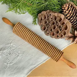 وردنه چوبی شیار دار و خط دار خمیر شیرینی