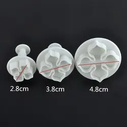 کاتر فشاری شیرینی پزی مدل گل نرگس چهار پر مجموعه 3 عددی