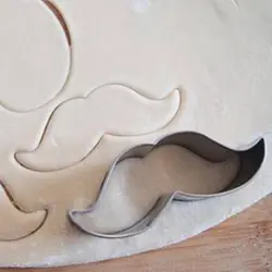 کاتر کوکی و شیرینی پزی مدل سبیل بسته 4 عددی