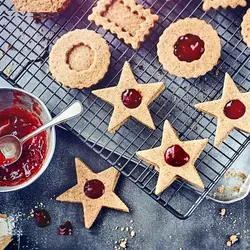 کاتر فشاری شیرینی پزی بهگز مدل ستاره مجموعه 5 عددی