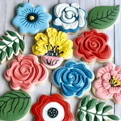 کاتر فشاری شیرینی پزی بهگز مدل گل رز مجموعه 3 عددی