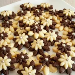 کاتر فشاری شیرینی پزی مدل گل مینا مجموعه 4 عددی